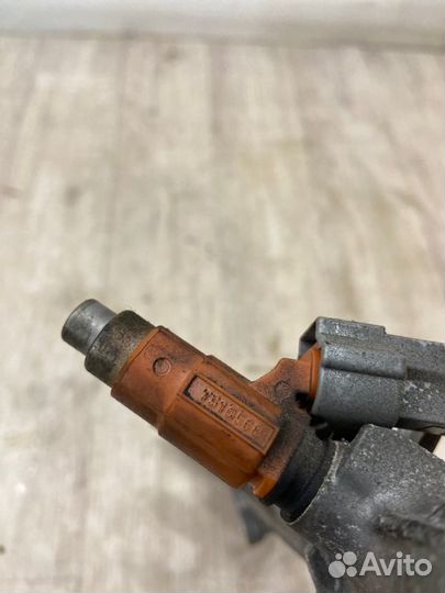 Топливная рампа в сборе Mitsubishi Lancer 9 CS3W