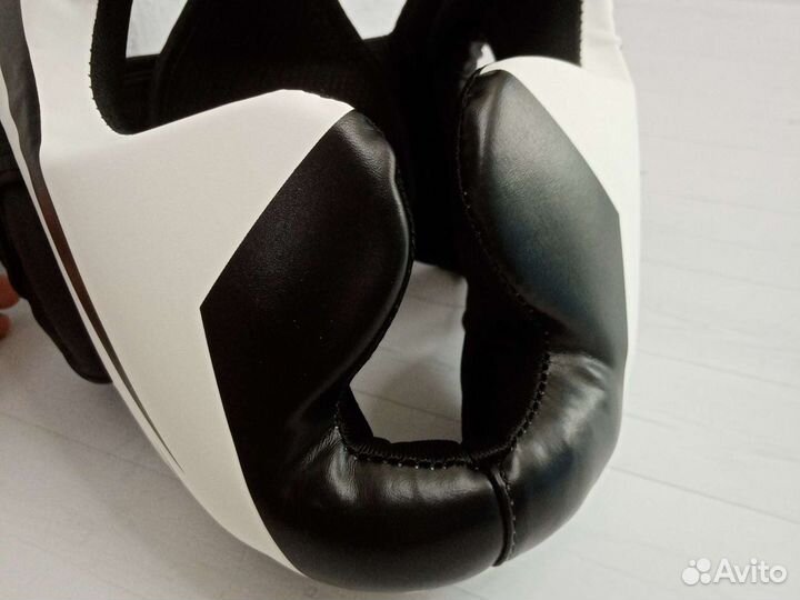 Боксерский шлем