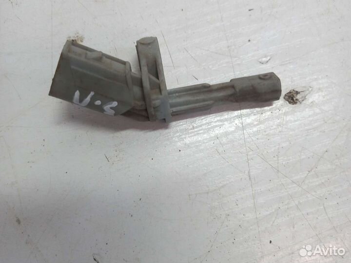 Датчик ABS задний левый Volkswagen Passat CC