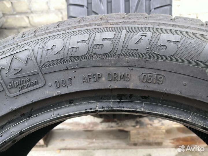Semperit Speed Life 2 255/45 R18