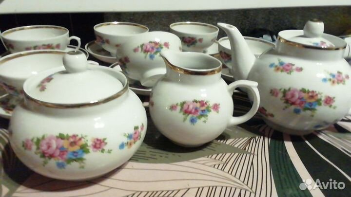 Чайный фарфоровый сервиз
