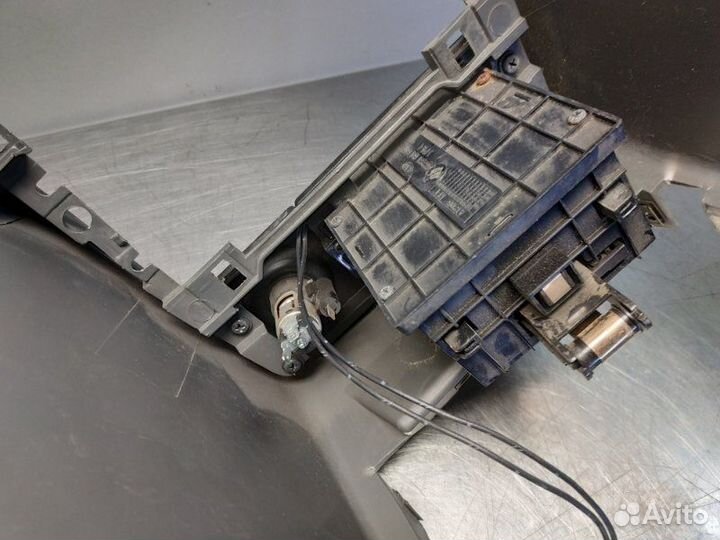 Накладка торпедо передняя правая Kia Spectra SD 1