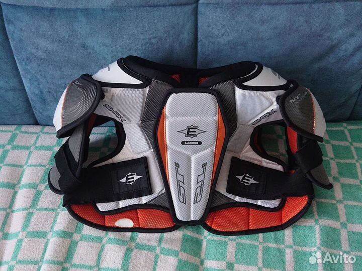 Нагрудник easton st6