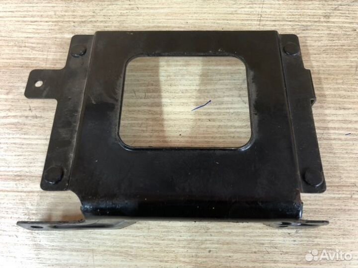 Кронштейн Ssangyong Kyron