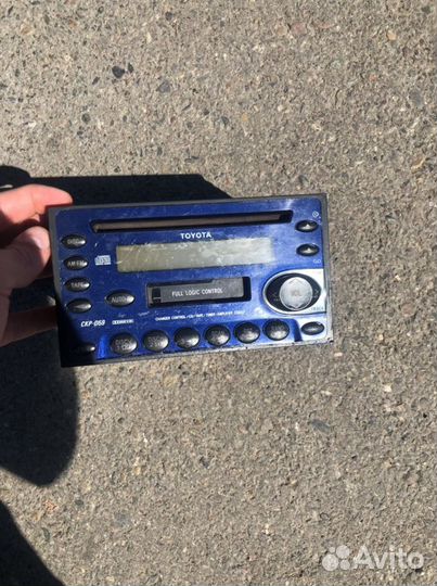 Штатный магнитофон Toyota corona premio