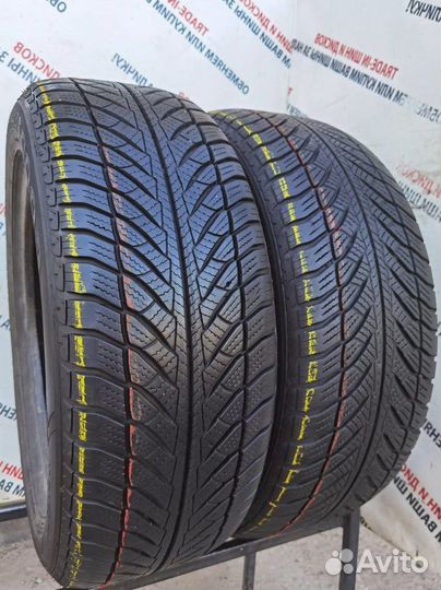 Goodyear UltraGrip Performance 225/55 R17 97T