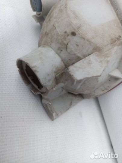 Фонарь противотуманный передний правый Toyota Land