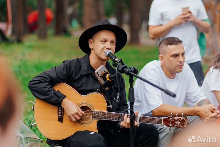 Электроакустическая гитара washburn