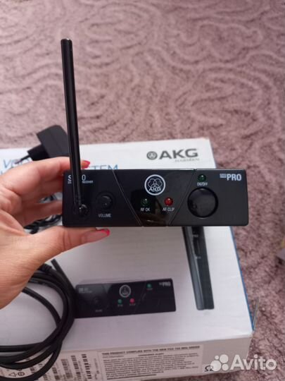 Радиомикрофон akg