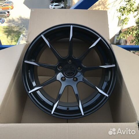 Литые диски Vertini Flying R19 5x120 BMW F10