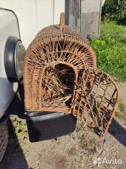 Продам плетеную корзину