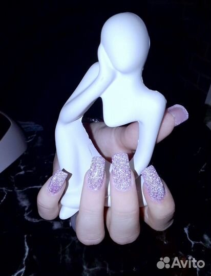 Маникюр и педикюр