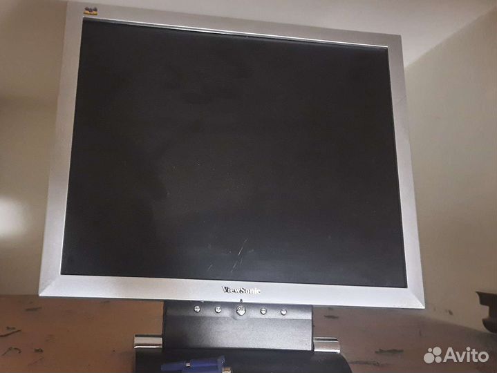 Монитор Viewsonic 32