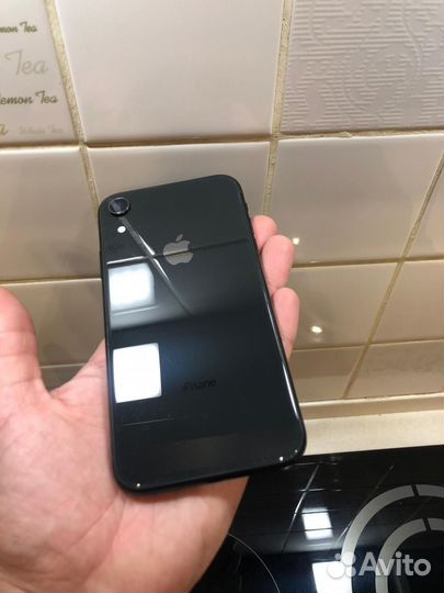iPhone Xr, 64 ГБ