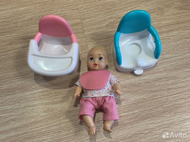 Куколка со столиком для кормления и горшочком