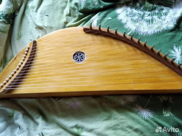 Гусли шлемовидные