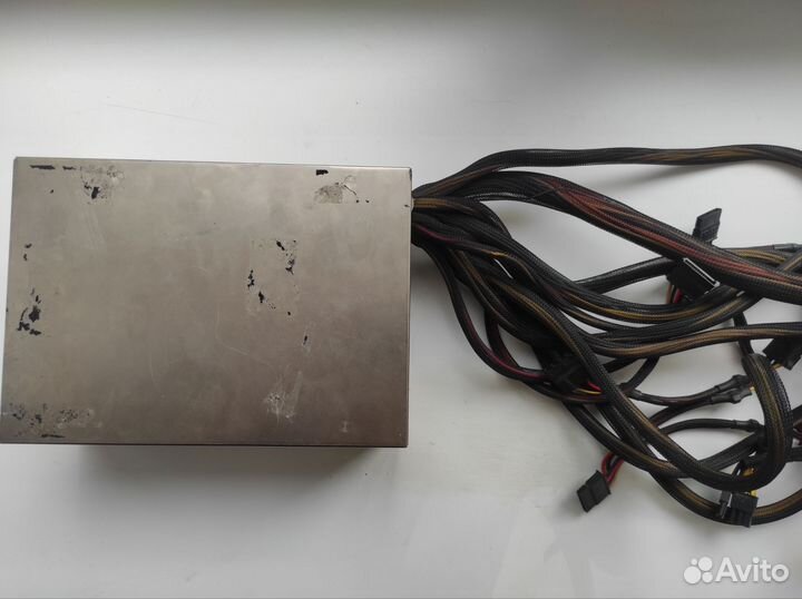Блок питания fsp 1300w