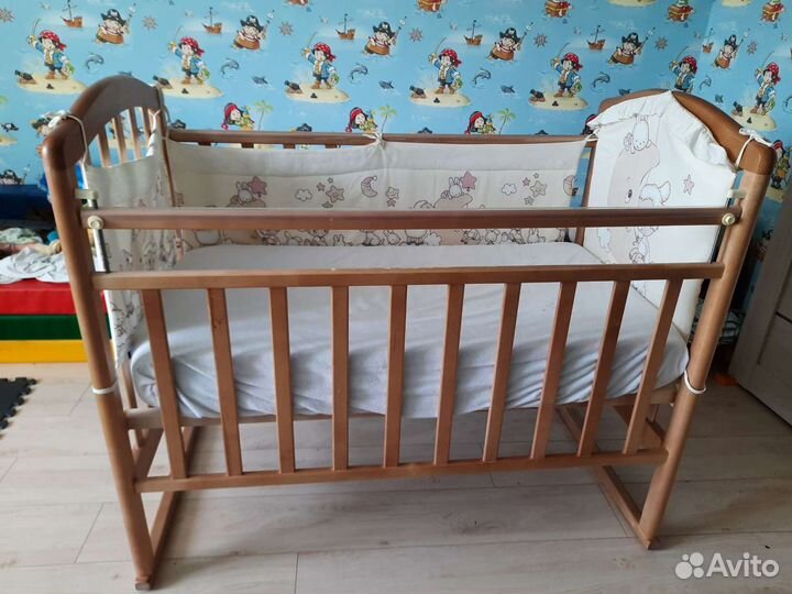 Кроватка детская