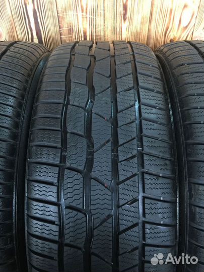 Continental ContiWinterContact TS 830 P 235/45 R19 99V
