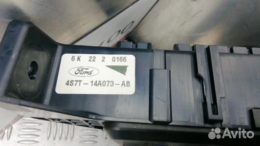 Блок предохранителей ford mondeo 3 (YBE14M101)