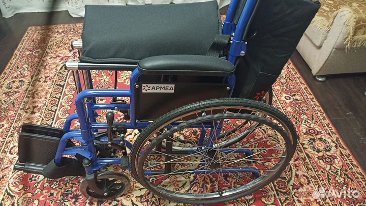 Инвалидная коляска новая