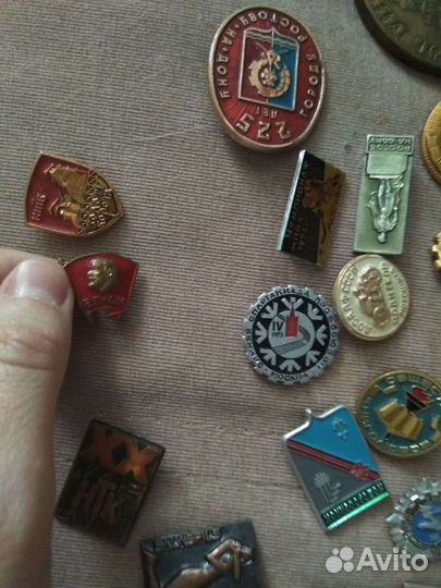 Значки. Ленин, Олимпиада. Отличник, Харьков