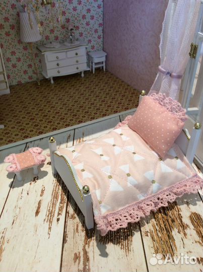 Интерьерный домик-миниатюра