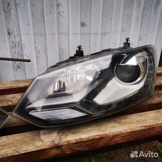 Фары xenon VW Polo 5