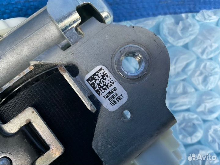 Ремень безопасности передний левый Ford Fiesta MK6