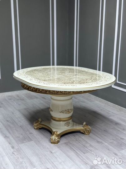 Стол со стульями на кухню\оплата при получении