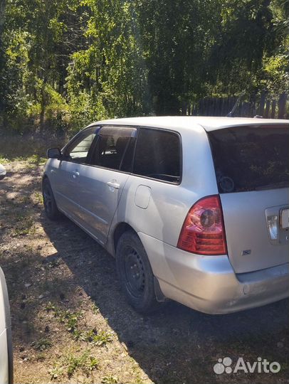 Toyota Corolla Fielder 1.5 AT, 2004, 334 000 км