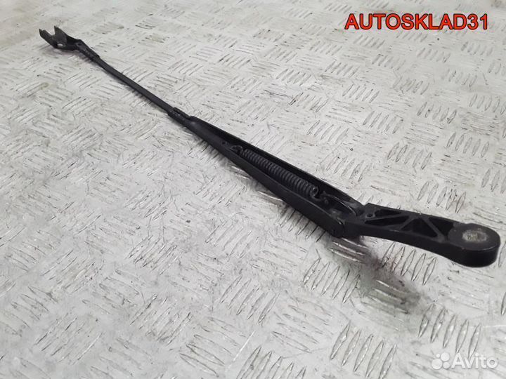 Поводок стеклоочистителя левый VW Touran