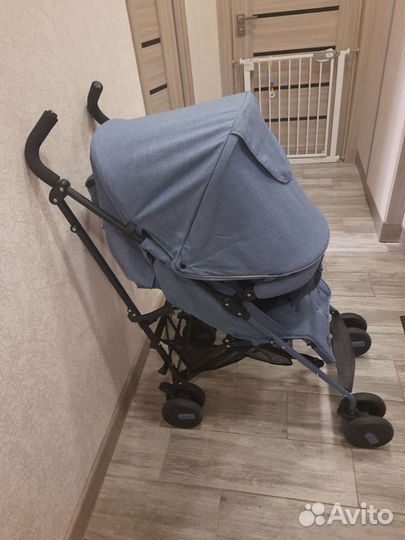 Прогулочная коляска трость