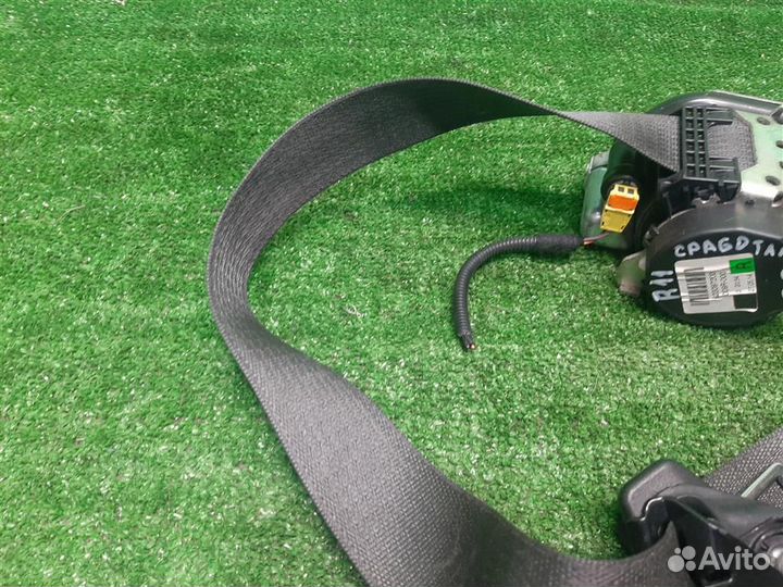 Ремень безопасности передний правый Opel Zafira C