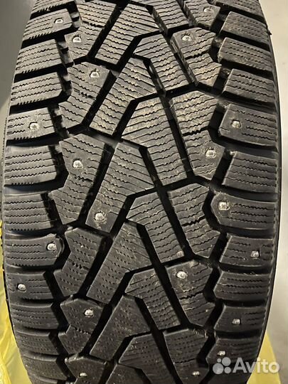 Pirelli Ice Zero 245/45 R19 102T