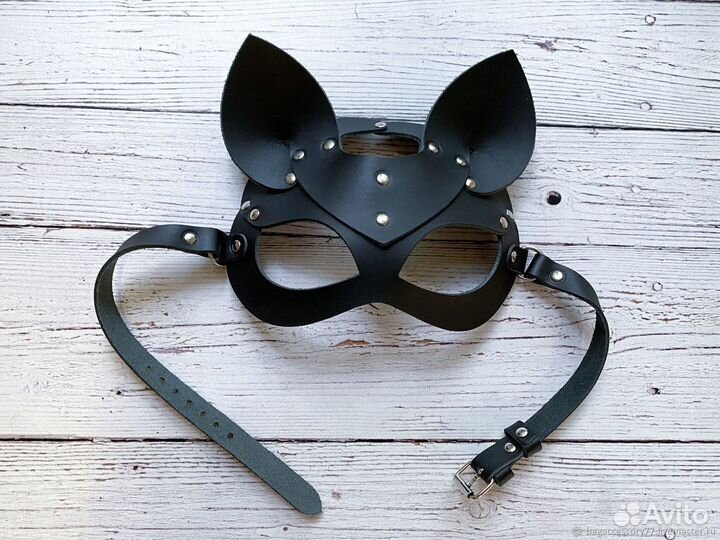 Маска кожаная