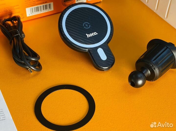 Держатель для телефона в машину