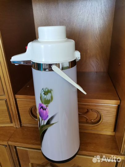 Термос 2л с помпой(новый)