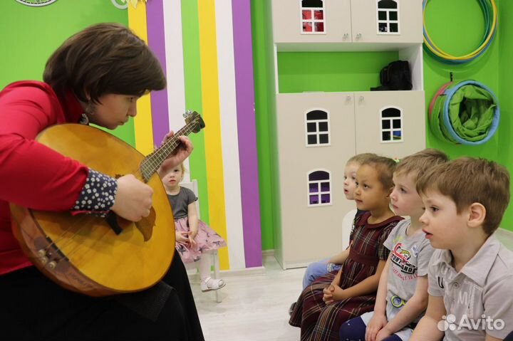 Ранее музыкальное развитие, логоритмика