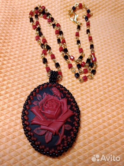 Набор из бисера и камеи