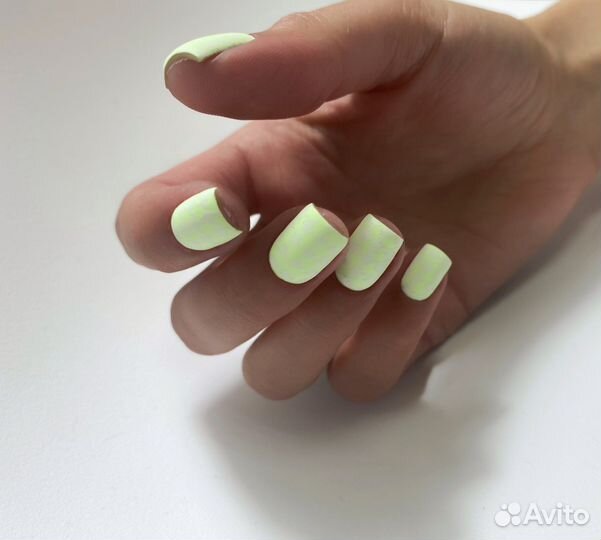 Маникюр / педикюр