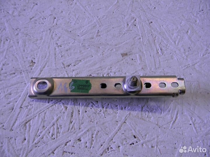 Механизм регулировки ремня безопасности Duster 201