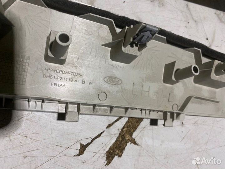 Обшивка стойки задняя Ford Focus pnda 2014