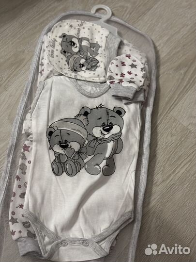 Комплект для новорожденного подарочный