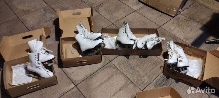 Коньки фигурные состояние отличное