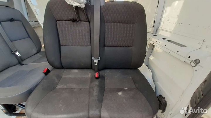 Передние сидения пассажирские citroen jumper