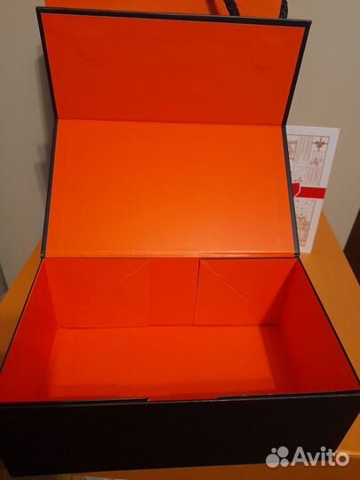 Подарочная коробка Цум Оригинал Новая и Пакет Цум