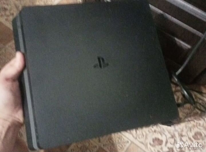 Продам Ps 4Slim на 1т