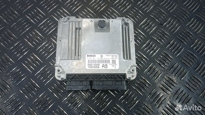 Блок управления двигателя 8966102A90 Toyota Coroll