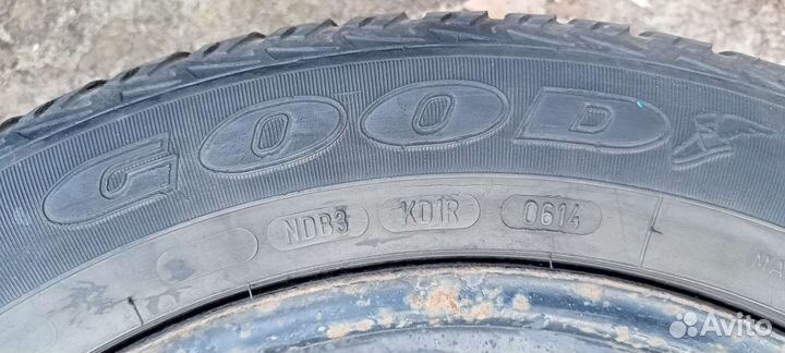 Goodyear UltraGrip Ice+ 215/55 R16 97T